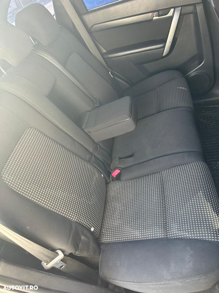 Chevrolet Captiva 2.4 AWD LS 54 - 7