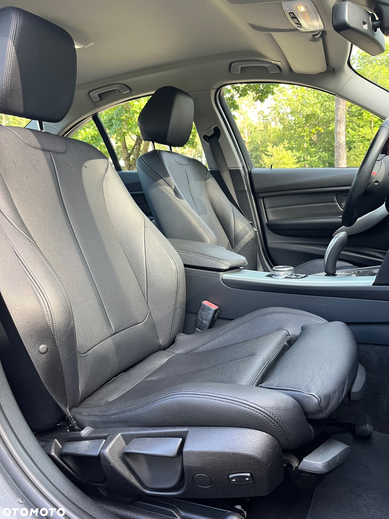 BMW Seria 3 318d Touring Sport Line - 20