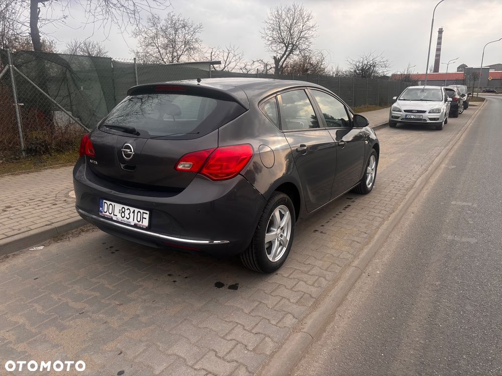 Opel Astra 1.6 Essentia - 2