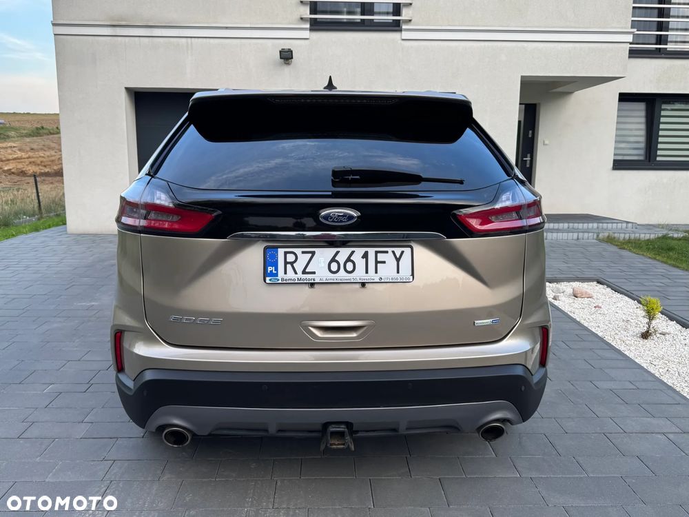 Ford Edge - 9