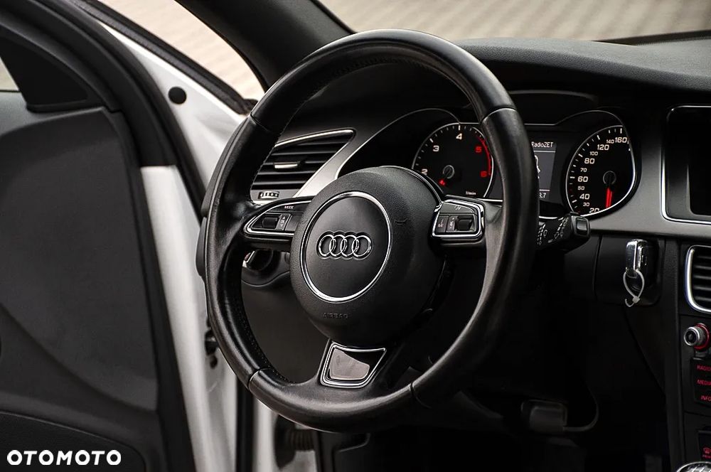 Audi A4 Avant 2.0 TDI DPF S line Sportpaket - 22