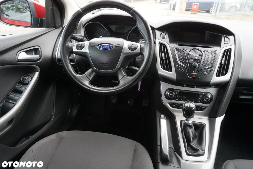 Ford Focus 1.6 EcoBoost S&S - 13