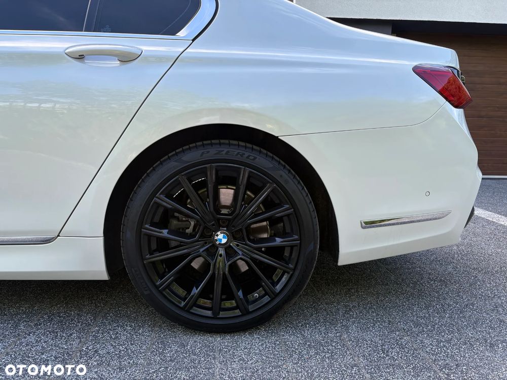 BMW Seria 7 740Li - 4