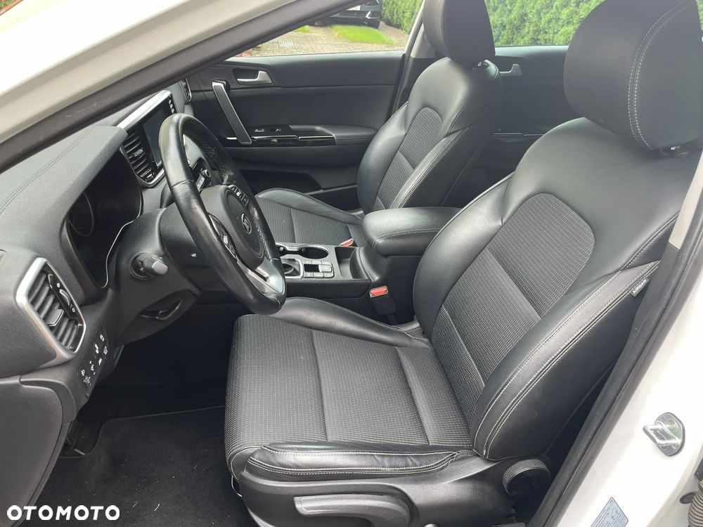 Kia Sportage - 10