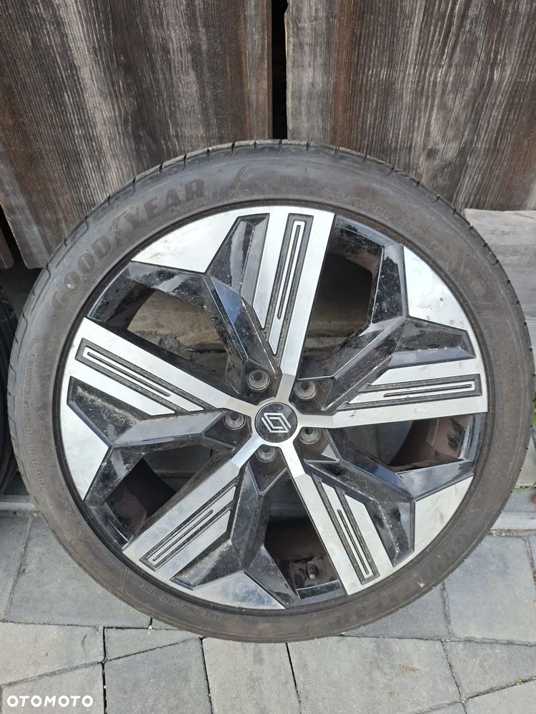 FELGI ALUMINIOWE KOŁA RENAULT MEGANE V E-TECH 20x7j OPONY 22r Ładne 5x114.3 - 4