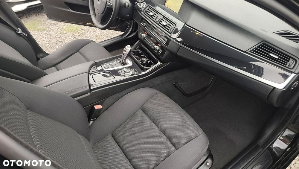BMW Seria 5 520d - 13