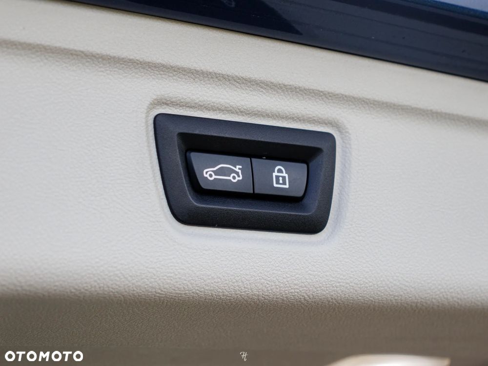 BMW Seria 3 330e Advantage sport - 19