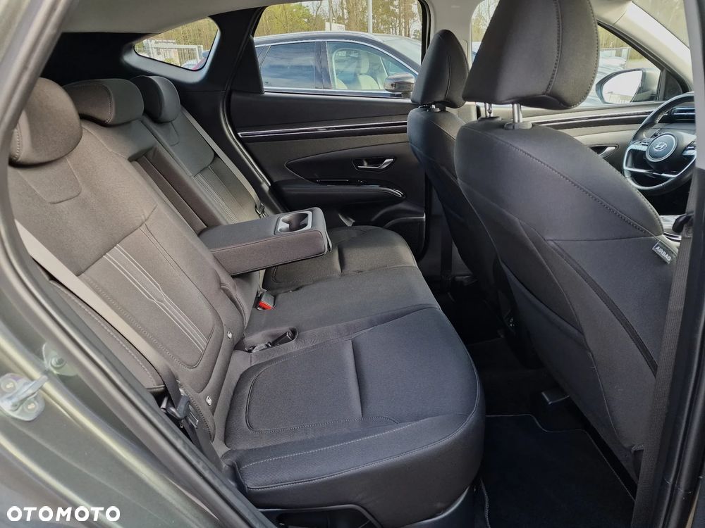 Hyundai Tucson 1.6 T-GDi HEV Modern 2WD - 23