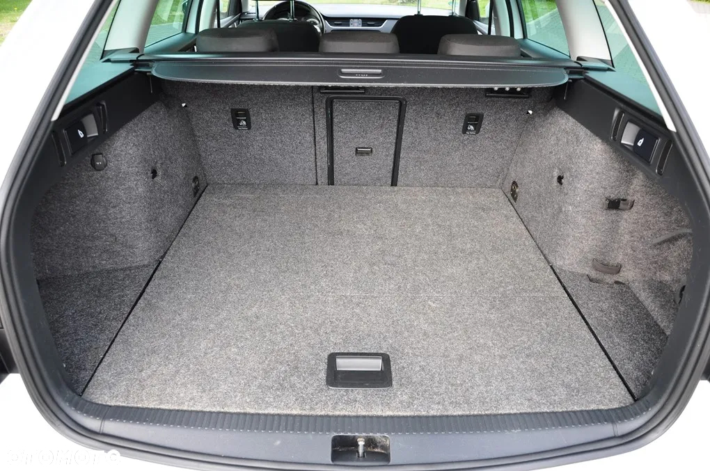 Skoda Octavia 1.6 TDI Edition - 24
