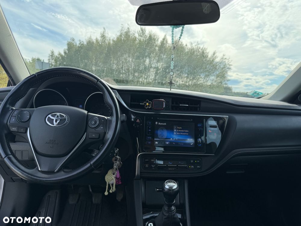 Toyota Auris 1.4 D-4D Premium - 20