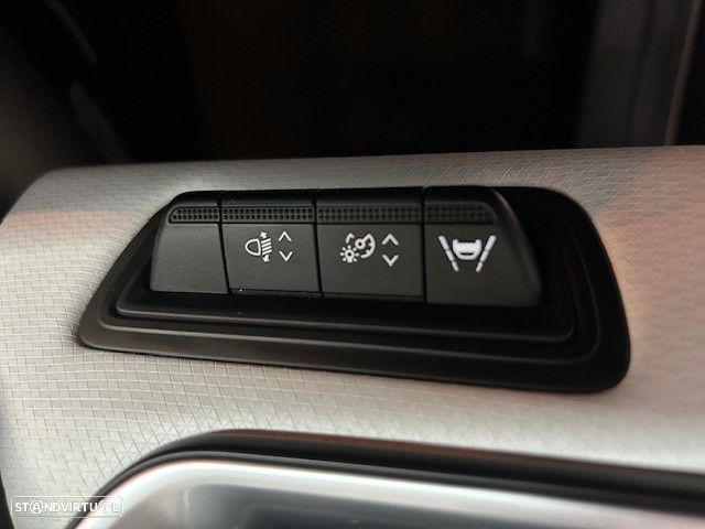 Renault Clio 1.0 TCe Evolution - 22