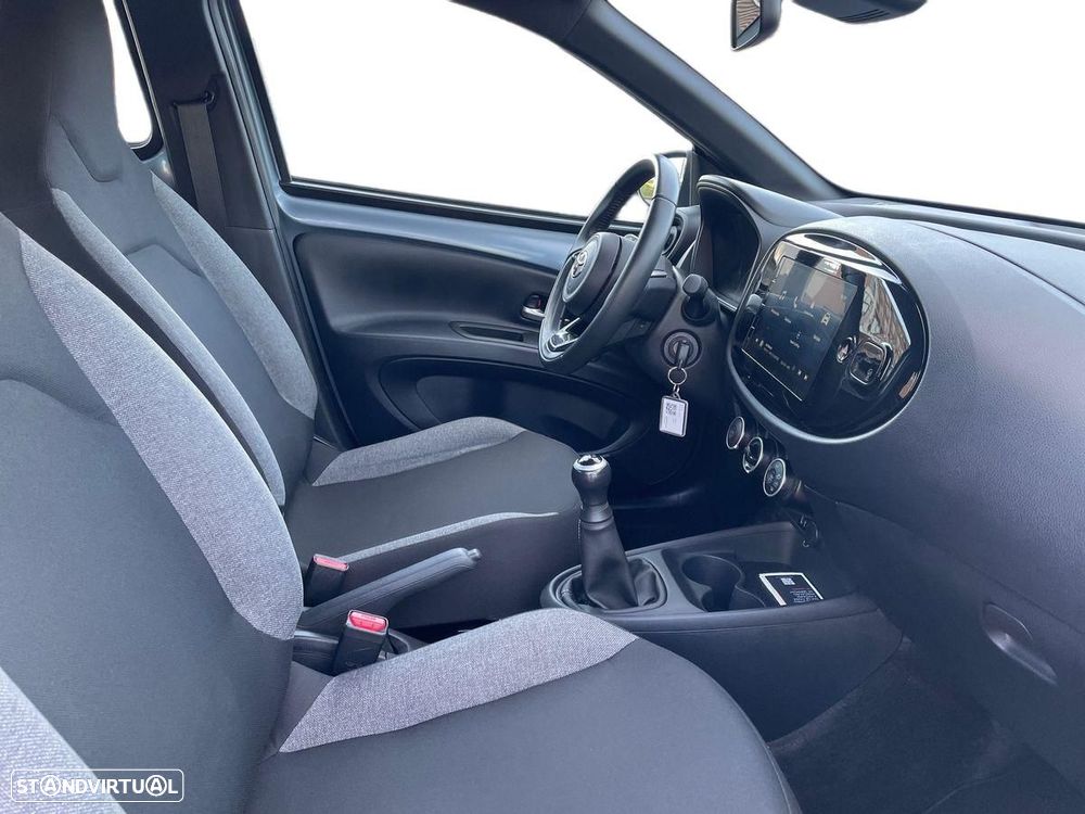 Toyota Aygo X 1.0 Play - 6
