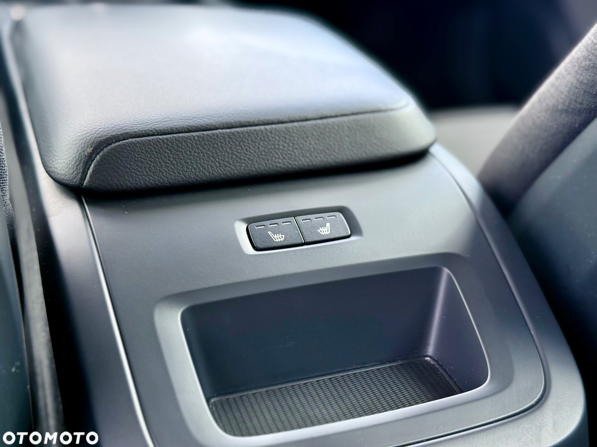 Volvo V60 B4 D Geartronic Momentum - 19