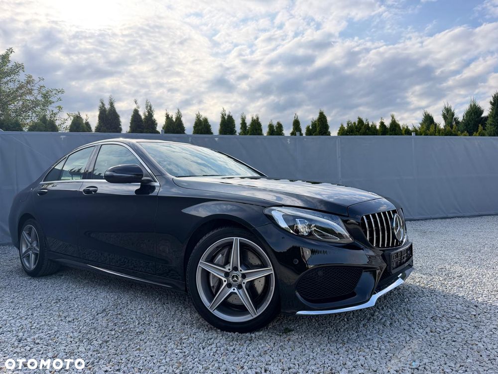 Mercedes-Benz Klasa C 300 7G-TRONIC AMG Line - 12