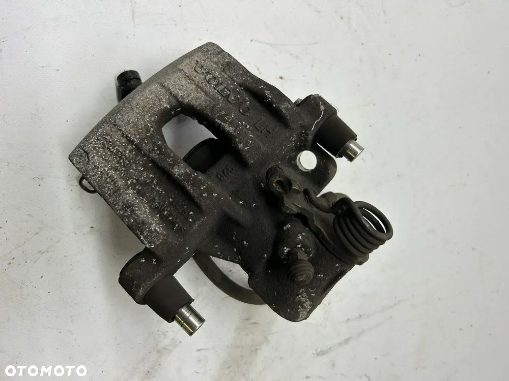 Volvo V-40 II 2012- zacisk hamulcowy tylny lewy tył