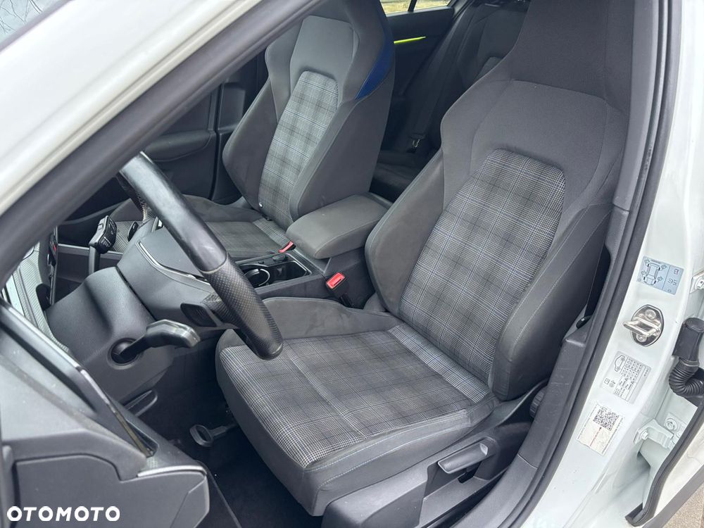 Volkswagen Golf 1.4 TSI Plug-In Hybrid GTE DSG - 11