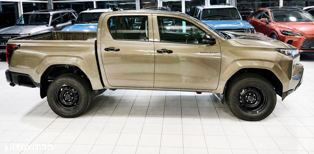 Toyota Hilux 2.8D MHEV Double Cab 6AT AWD Comfort - 9