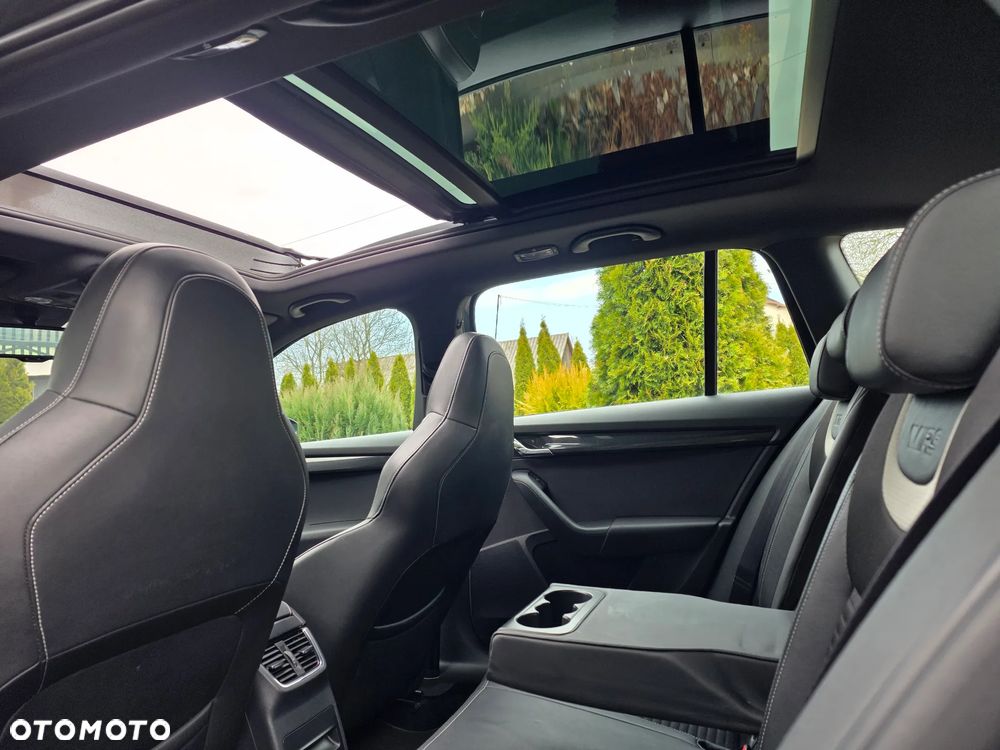 Skoda Octavia 2.0 TDI (Green tec) DSG RS - 22