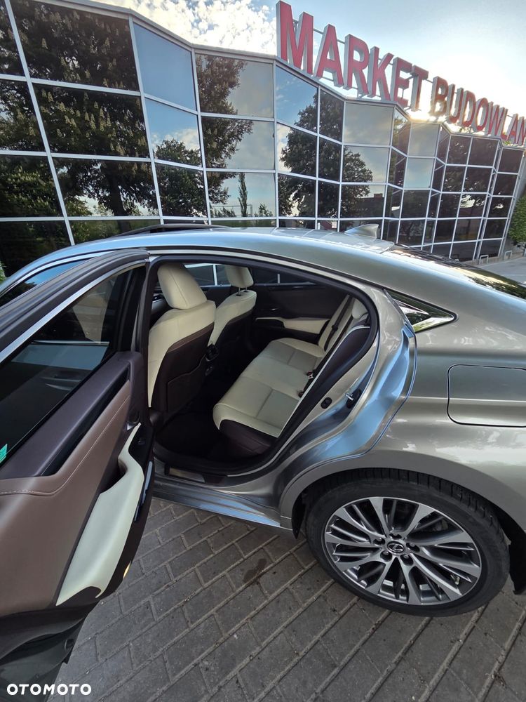 Lexus ES 300h Prestige - 5