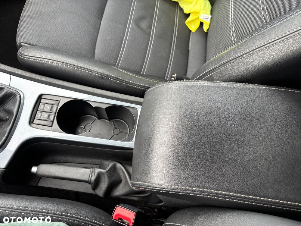 Ford Mondeo 2.0 TDCi Titanium - 18