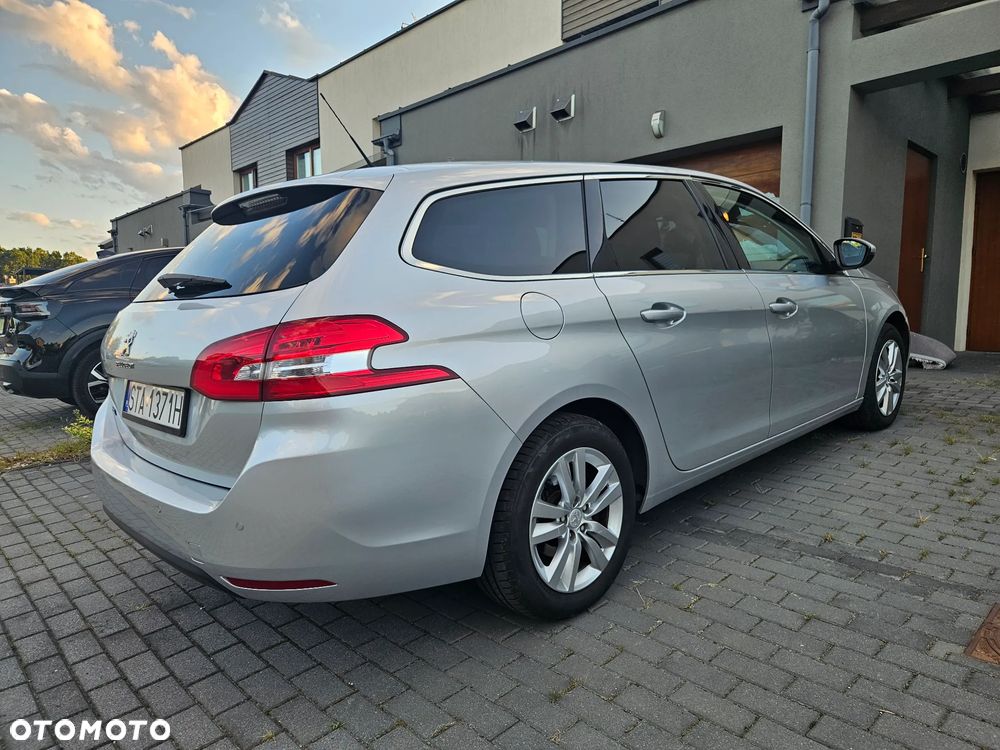 Peugeot 308 PureTech 130 GPF Stop & Start Active Business-Paket - 5