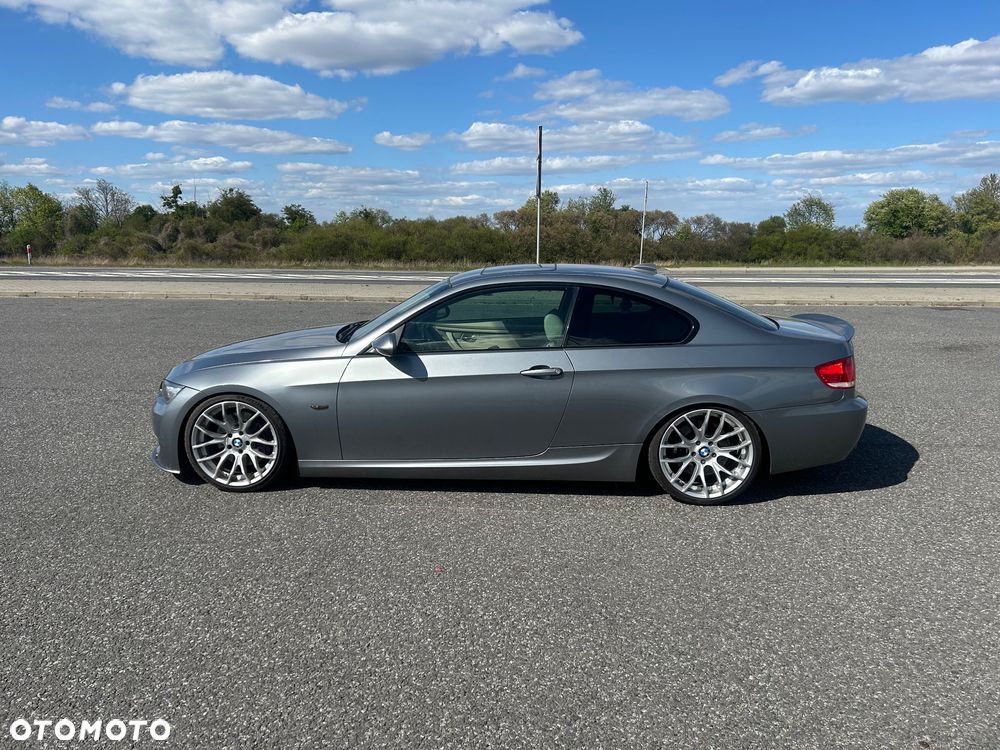 BMW Seria 3 335i - 3