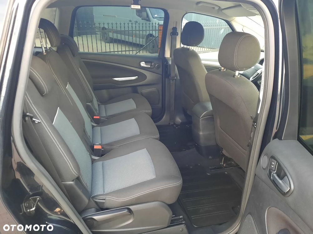 Ford S-Max 2.0 TDCi DPF Champions Edition - 15