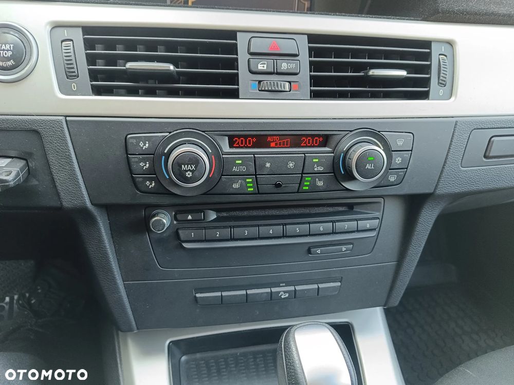 BMW Seria 3 320d Blue Performance Sport Line - 8