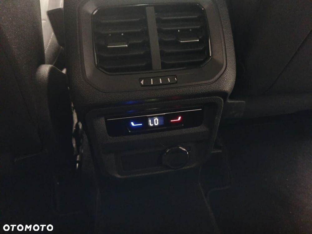 Volkswagen Tiguan - 35