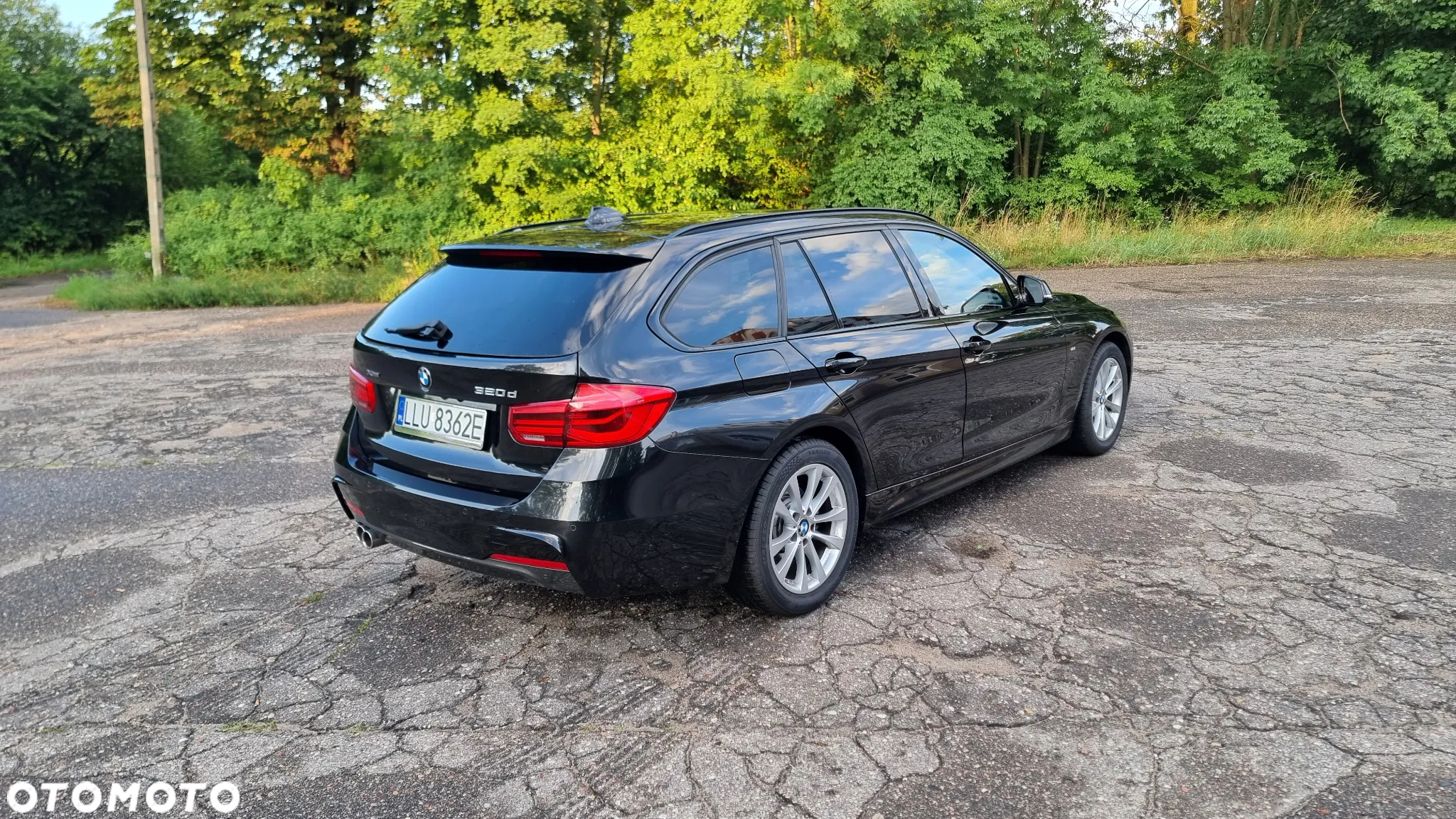 BMW Seria 3 320d Touring xDrive Edition M Sport Shadow - 3