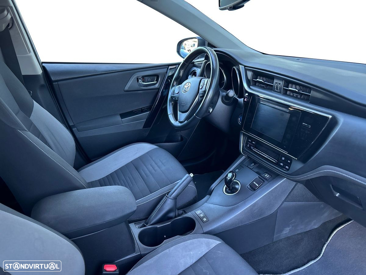 Toyota Auris Touring Sports 1.8 HSD Freestyle - 7