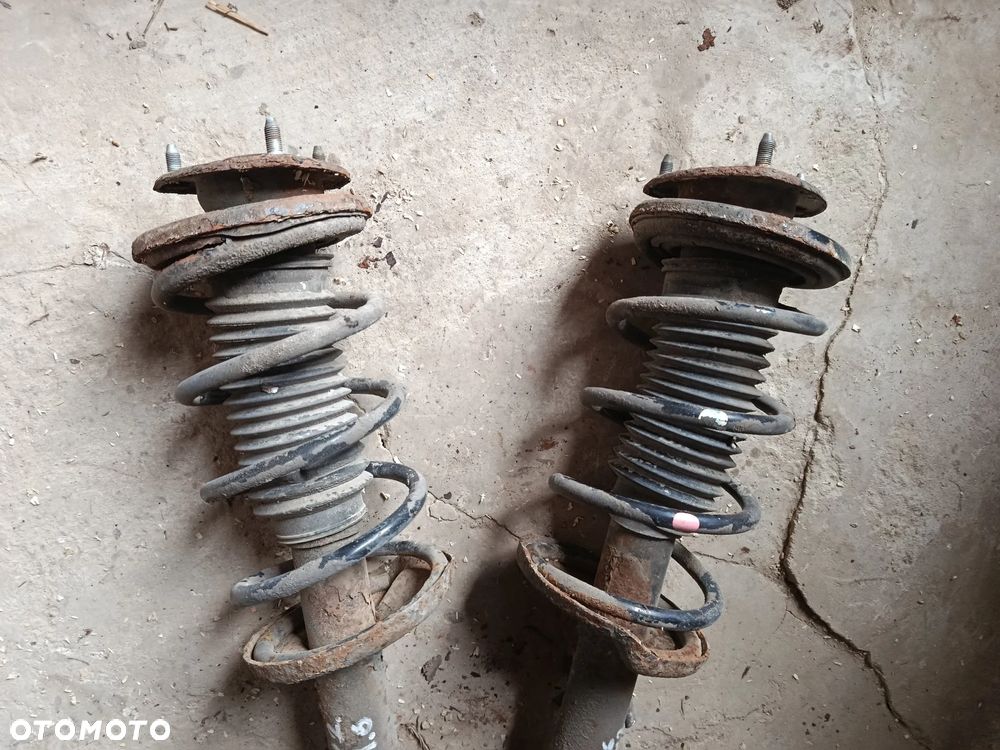 Amortyzatory amortyzator przód prawy lewy Suzuki Grand Vitara 2 1.6 - 3