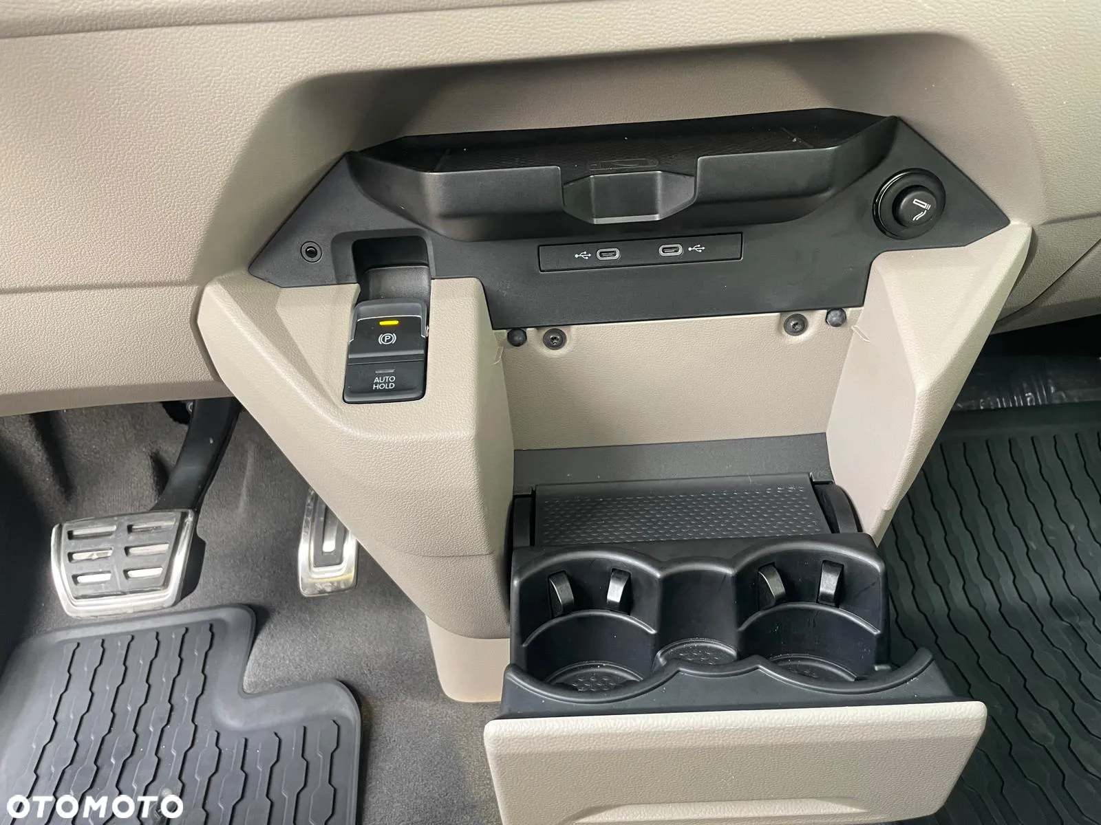 Volkswagen Multivan 2.0 TSI L2 Style DSG - 25