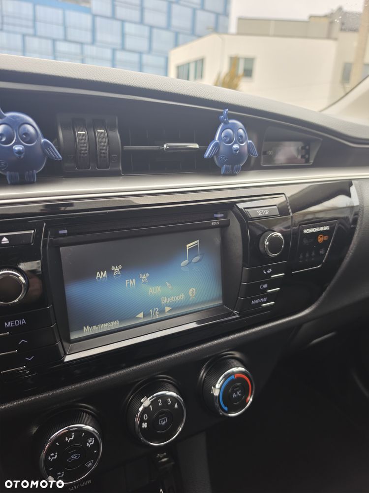 Toyota Corolla 1.6 Active EU6 - 8