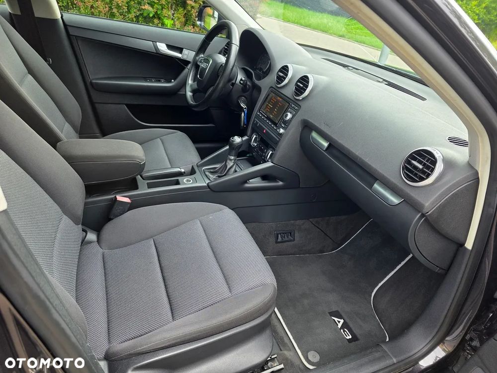 Audi A3 Sportback 1.4 TFSI Ambition - 9