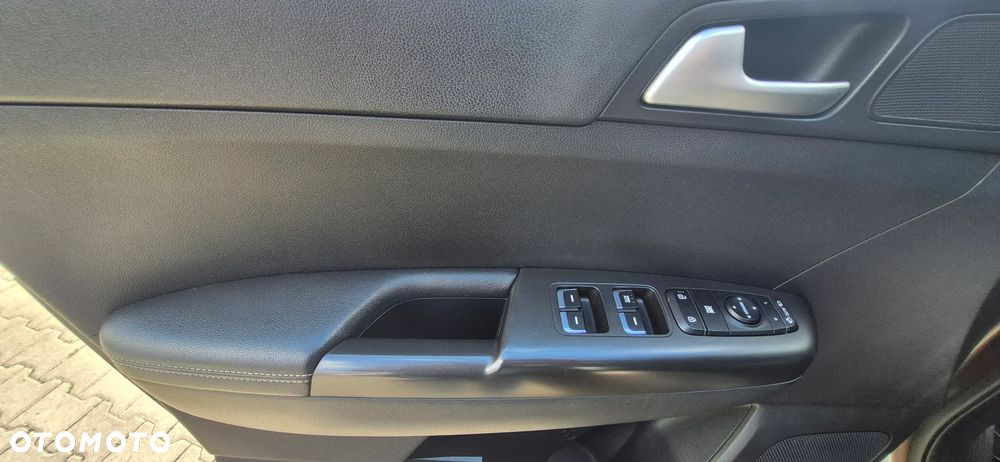 Kia Sportage 2.0 CRDI AWD VISION - 19