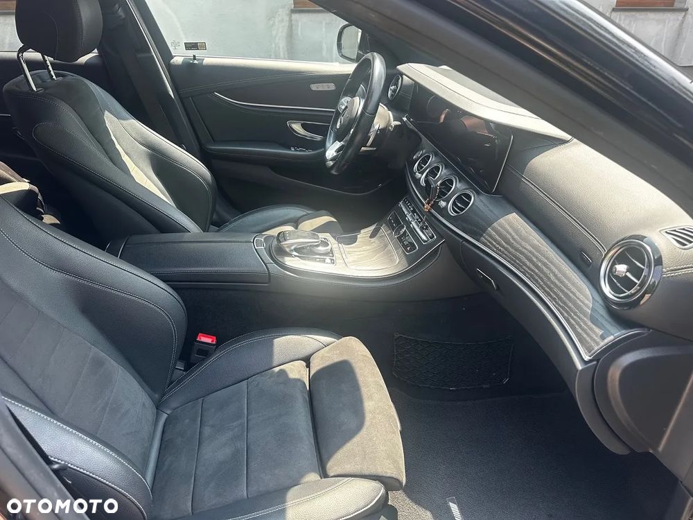 Mercedes-Benz Klasa E 220 d 4-Matic AMG - 6