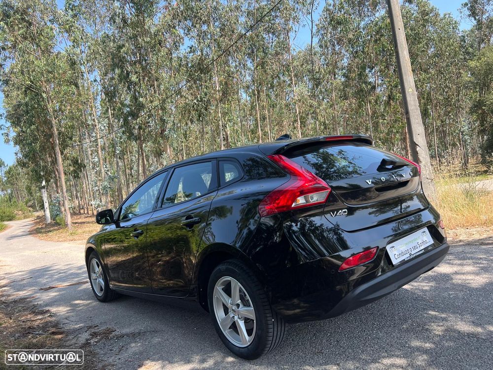 Volvo V40 2.0 D2 Momentum - 6
