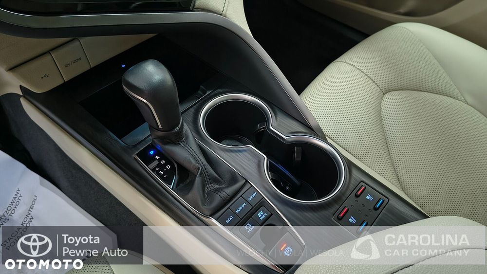 Toyota Camry 2.5 Hybrid Executive CVT - 12