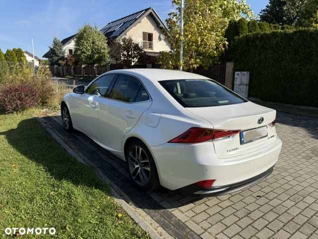 Lexus IS - 6