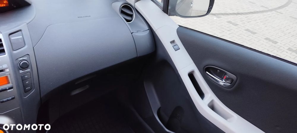 Toyota Yaris 1.33 Luna Start - 33