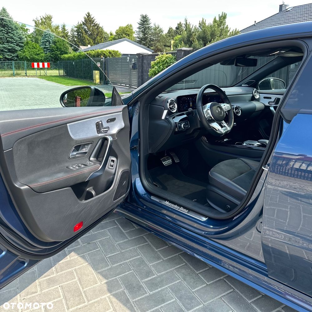 Mercedes-Benz CLA - 17