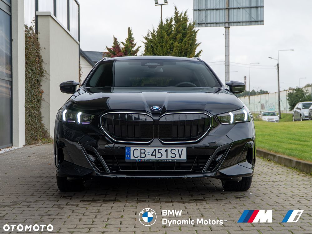 BMW Seria 5 520d xDrive Touring - 2