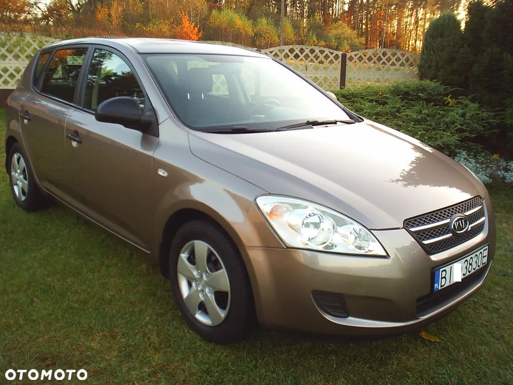 Kia Ceed - 18
