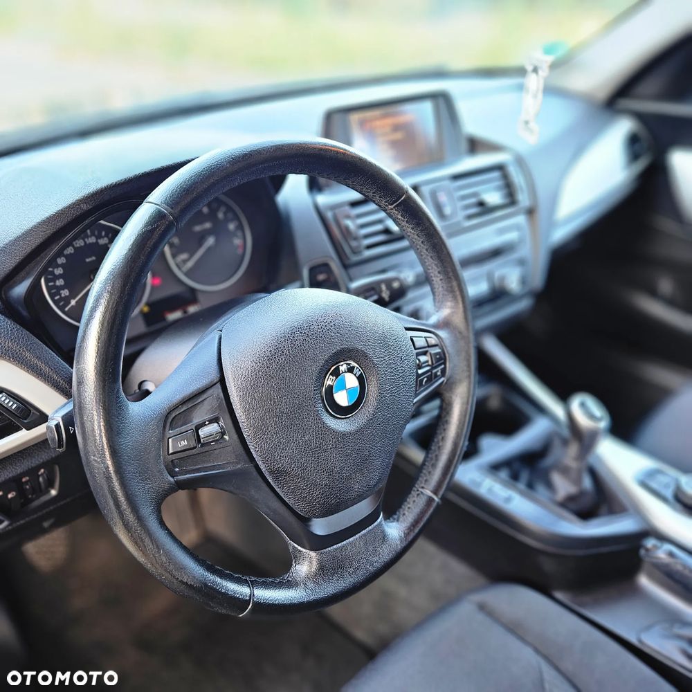 BMW Seria 1 114i Sport Line - 21