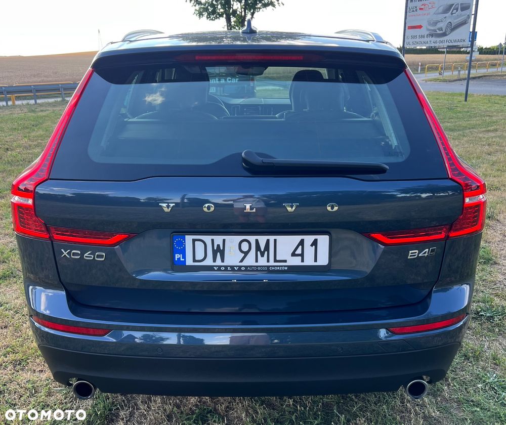 Volvo XC 60 B4 D AWD Momentum - 9