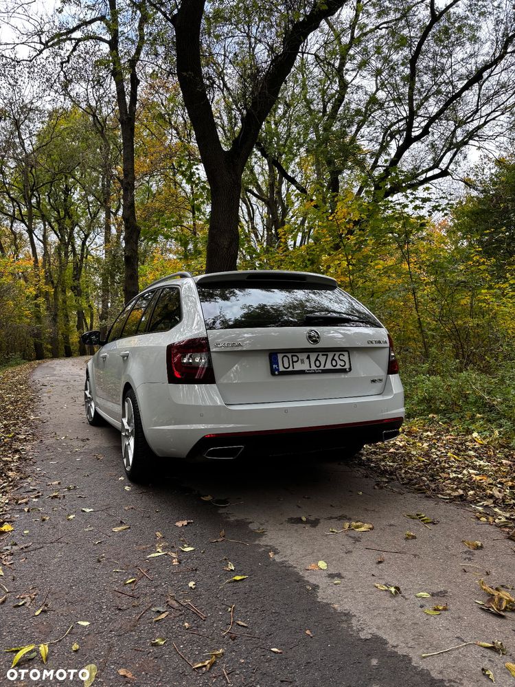 Skoda Octavia 2.0 TDI DSG RS - 6