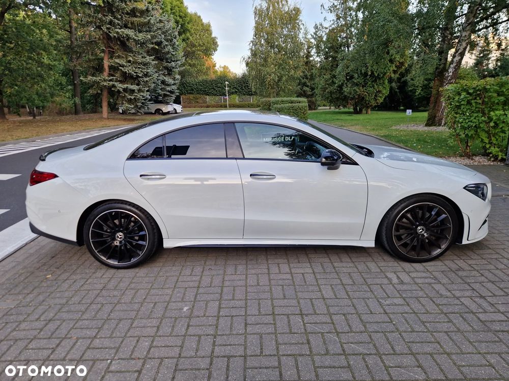 Mercedes-Benz CLA 220 4-Matic AMG Line 7G-DCT - 4