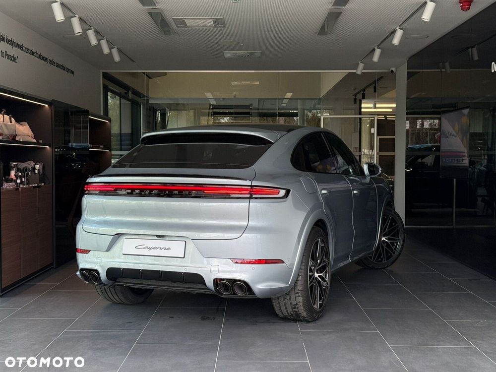 Porsche Cayenne - 6