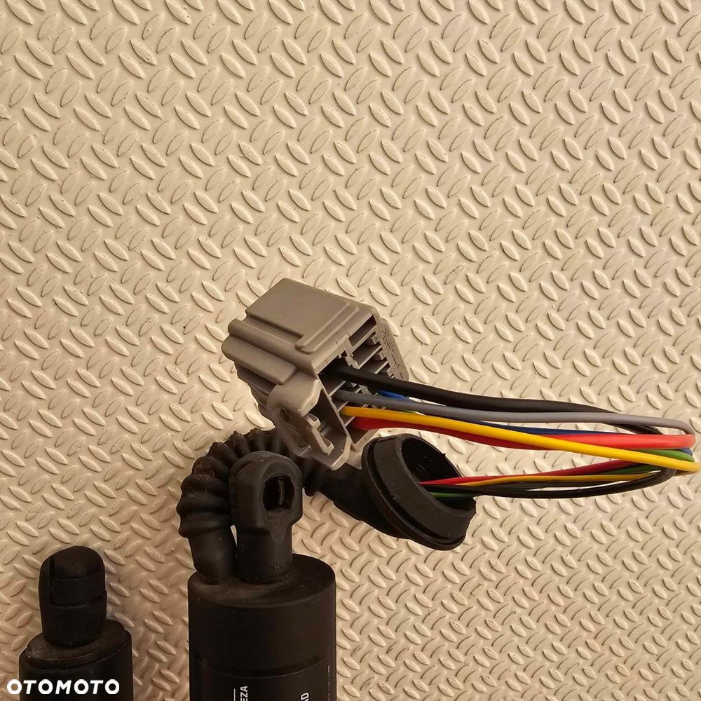 ford kuga escape mk2 lift siłowniki teleskop klapy bagażnika lewy prawy - 4